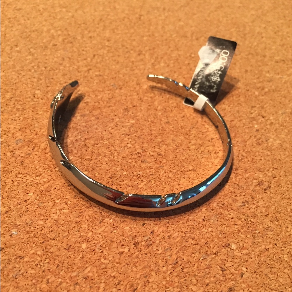 BNWT Banana Republic cuff bracelet